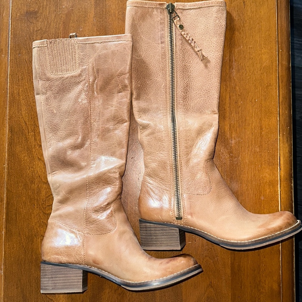 Lucky Brand Hesper Boots size 7